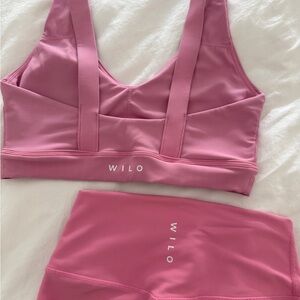 WILO Ribbed Scoop Sports Bra in Dusty Rose. Size M
